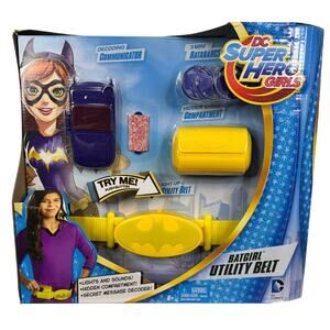 DC Super Hero Girls Batgirl‎ Utility Belt Accessory Playset Lights Batarangs